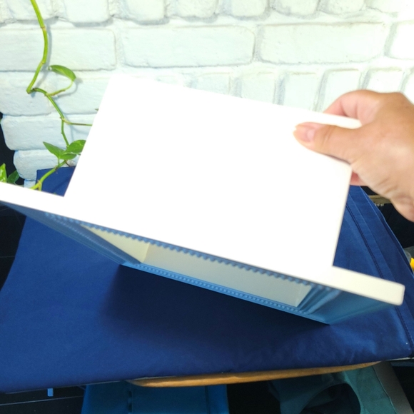 3D Frame Wall Shelf Display - Picture 3 of 11